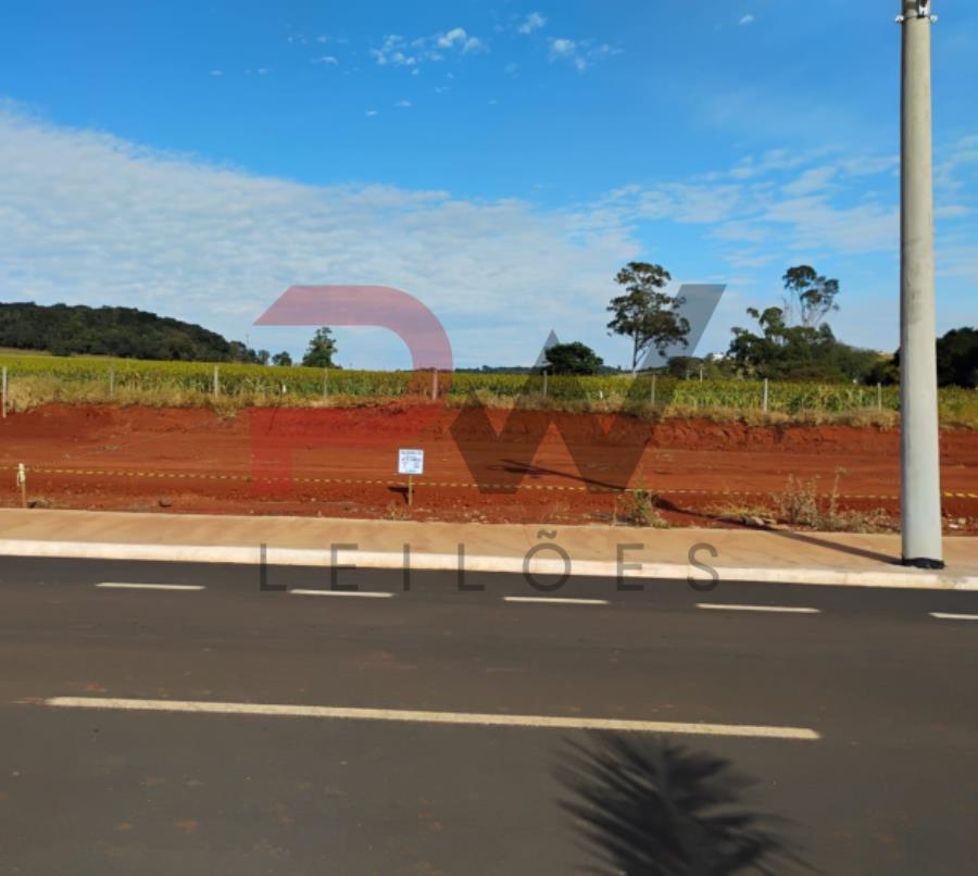 QUADRA 04, LOTE 02, AVENIDA COMERCIAL DO VALLE, LOTEAMENTO VIA COMERCIAL DO VALLE, PEDRINÓPOLIS/MG, ÁREA DE 288,00 M². MATRÍCULA: 21386. NO ESTADO EM QUE SE ENCONTRA. Prefeitura Municipal de Pedrinópolis, localizado em Pedrinópolis - MG, bairro Loteamento Via Comercial do Valle