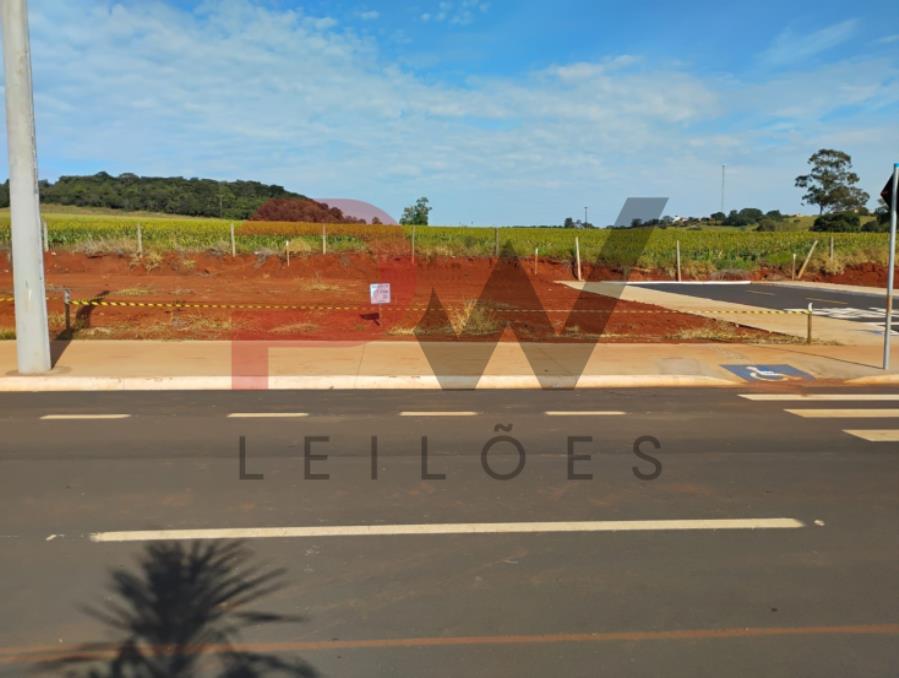 QUADRA 06, LOTE 04, AVENIDA COMERCIAL DO VALLE, LOTEAMENTO VIA COMERCIAL DO VALLE, PEDRINÓPOLIS/MG, ÁREA DE 288,00 M². MATRÍCULA: 21396. NO ESTADO EM QUE SE ENCONTRA. Prefeitura Municipal de Pedrinópolis, localizado em Pedrinópolis - MG