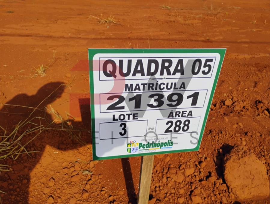 Imagem do imóvel QUADRA 05, LOTE 03, AVENIDA COMERCIAL DO VALLE, LOTEAMENTO VIA COMERCIAL DO VALLE, PEDRINÓPOLIS/MG, ÁREA DE 288,00 M². MATRÍCULA: 21391. NO ESTADO EM QUE SE ENCONTRA. Prefeitura Municipal de Pedrinópolis