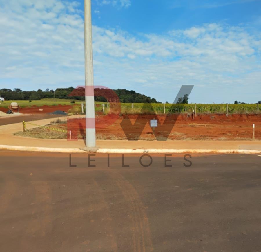QUADRA 06, LOTE 01, AVENIDA COMERCIAL DO VALLE, LOTEAMENTO VIA COMERCIAL DO VALLE, PEDRINÓPOLIS/MG, ÁREA DE 288,03 M². MATRÍCULA: 21521. NO ESTADO EM QUE SE ENCONTRA. Prefeitura Municipal de Pedrinópolis, localizado em Pedrinópolis - MG