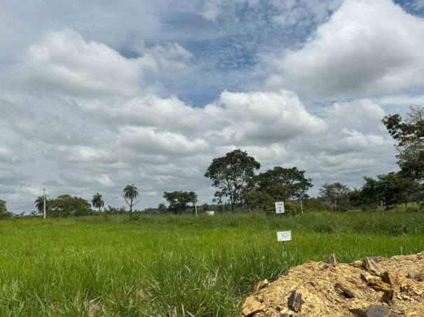 Chácara 10, Quadra 08, localizada na Rua G, no Chacreamento Espelho D’Água, em Abaeté/MG, com área total de 1.000,00 m², matrícula. nº 29.189 do CRI de Abaeté/MG